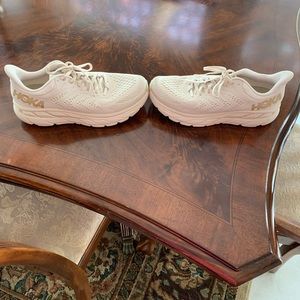 Hoka Clifton 7 Almond Milk Bronze Size 11
